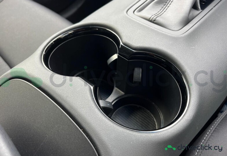 Toyota Harrier Черный