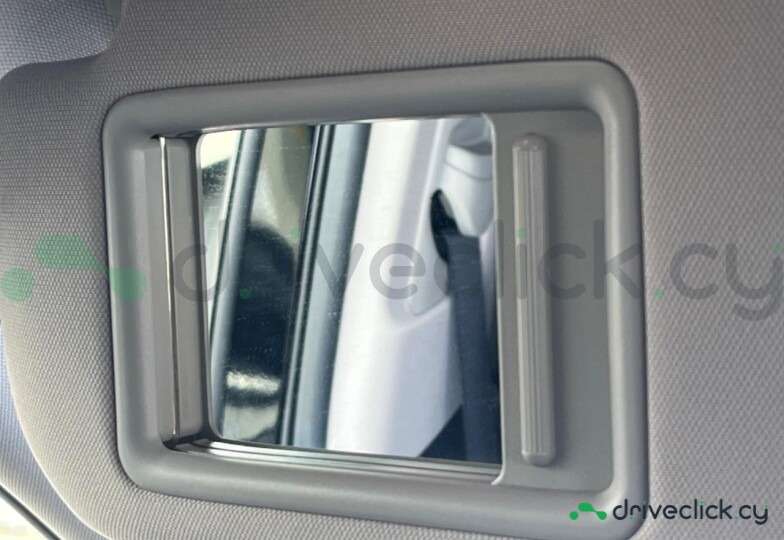 Toyota Harrier Черный