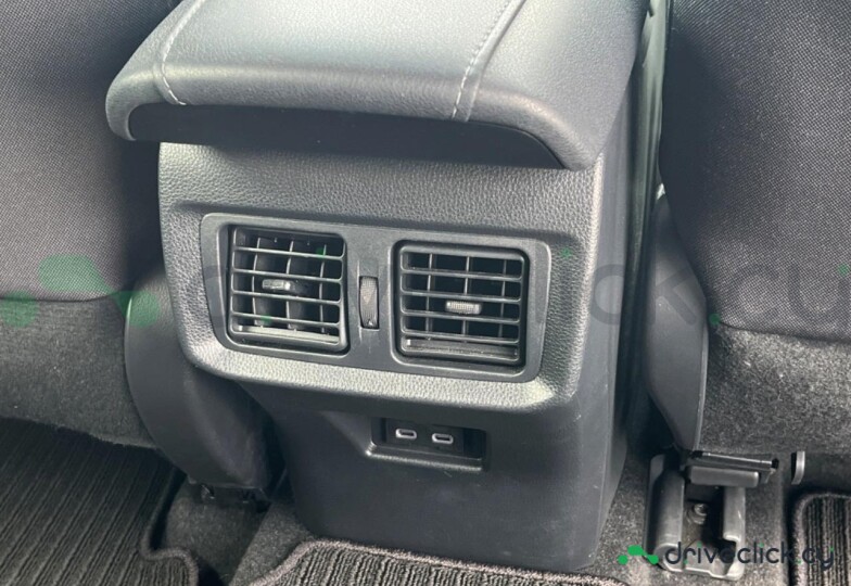 Toyota Harrier Черный