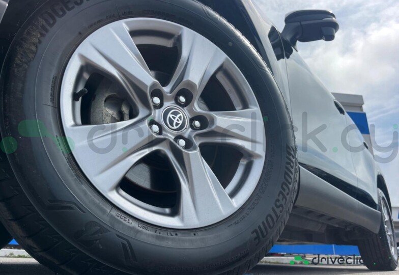 Toyota Harrier Черный