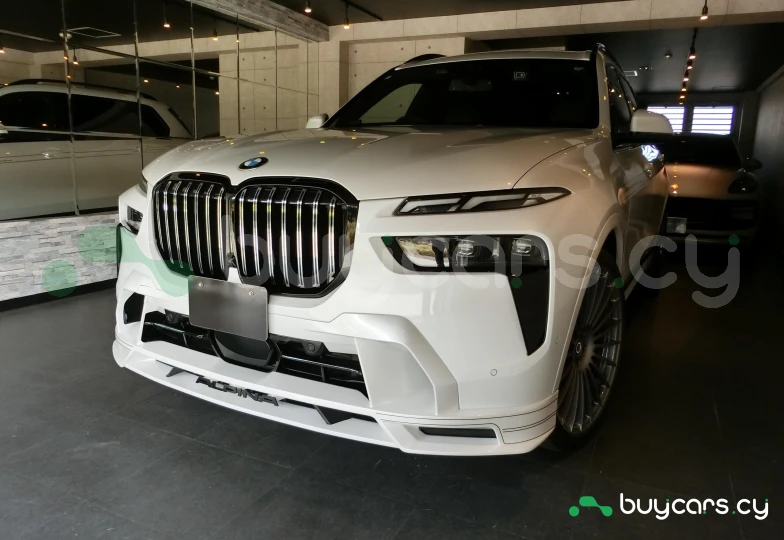 BMW ALPINA XB7 Белый