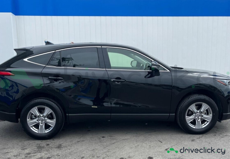 Toyota Harrier Черный