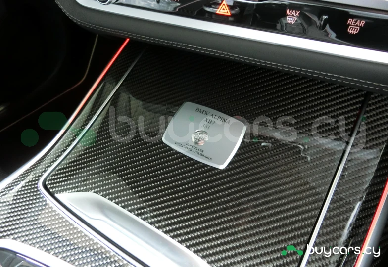 BMW ALPINA XB7 Белый