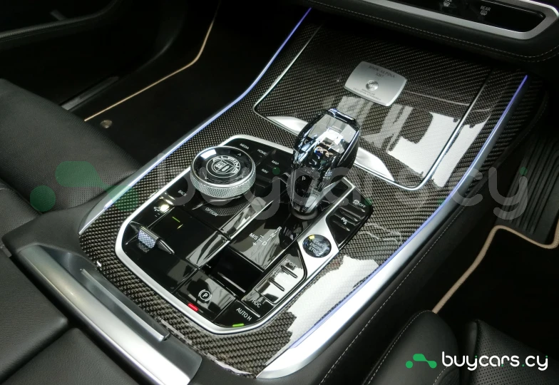 BMW ALPINA XB7 Белый