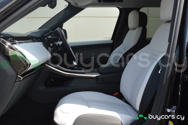 Land Rover Range Rover Sport Black