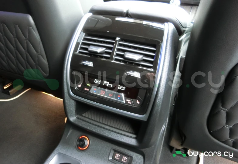 BMW ALPINA XB7 Белый