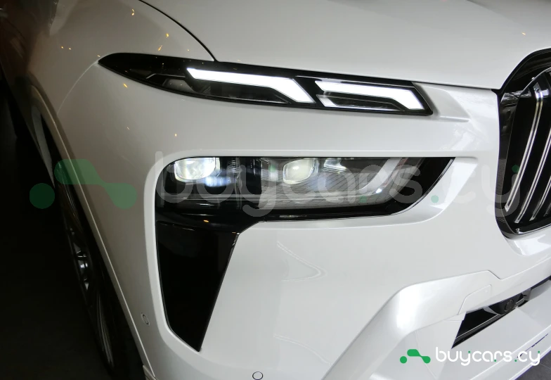 BMW ALPINA XB7 Белый