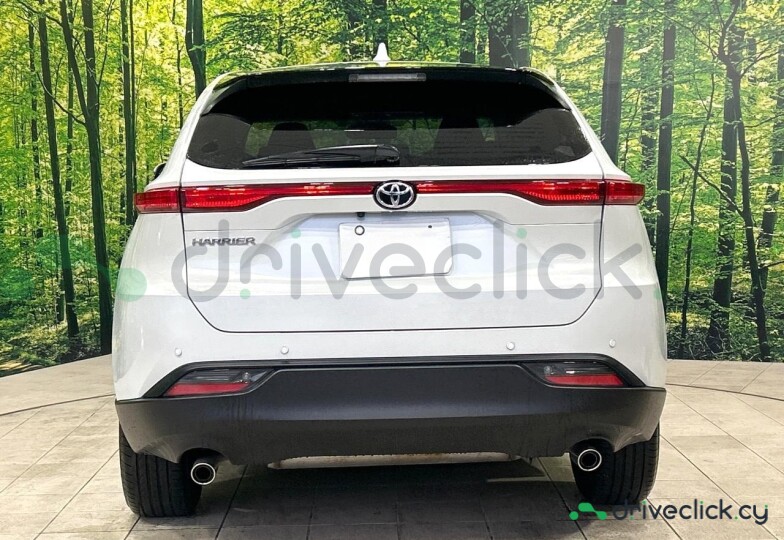 Toyota Harrier Белый