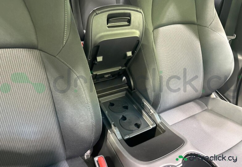 Toyota Harrier Белый