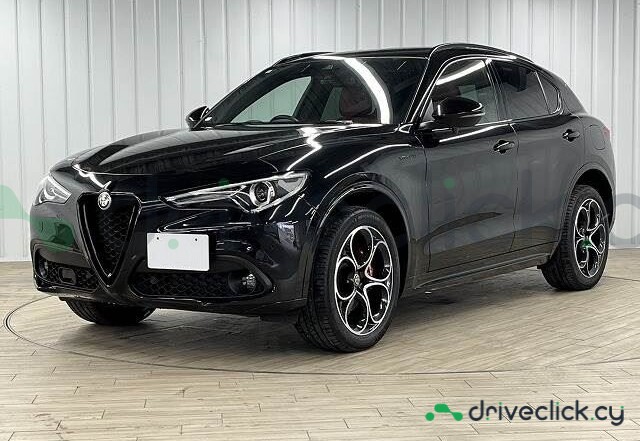 Alfa Romeo Stelvio Черный