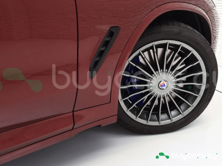 BMW ALPINA XD3 Красный