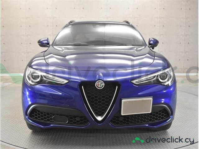 Alfa Romeo Stelvio Синий