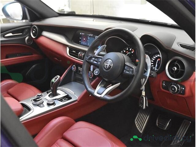 Alfa Romeo Stelvio Синий