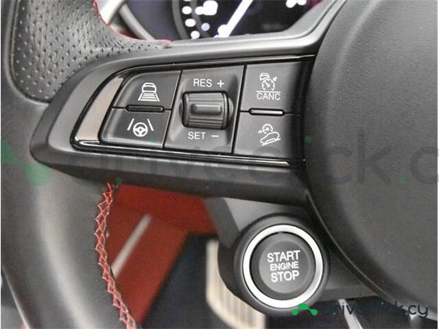Alfa Romeo Stelvio Синий