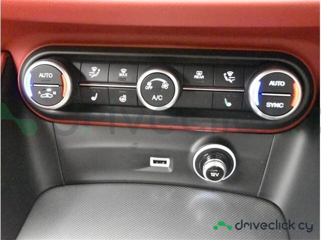 Alfa Romeo Stelvio Синий
