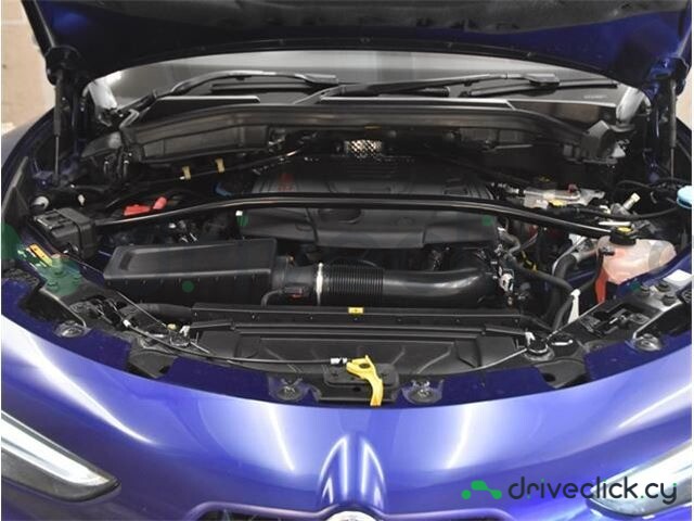 Alfa Romeo Stelvio Синий