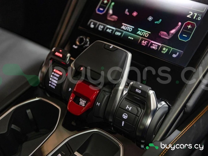 Lamborghini Urus Желтый