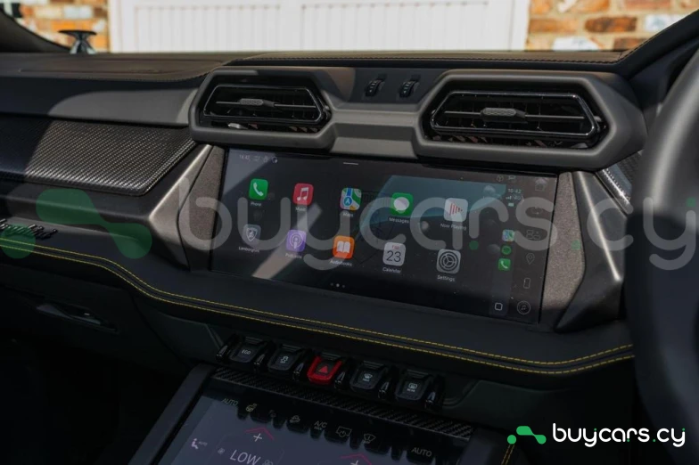 Lamborghini Urus Black