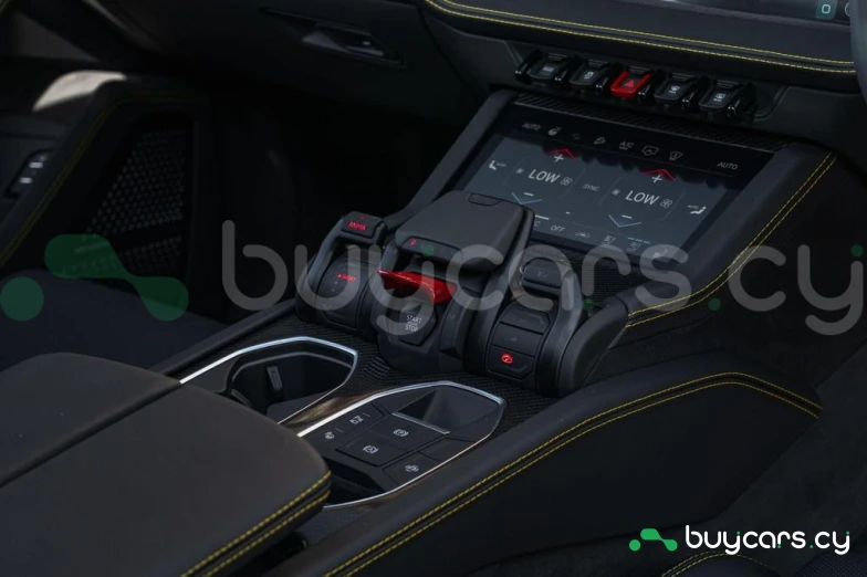 Lamborghini Urus Black