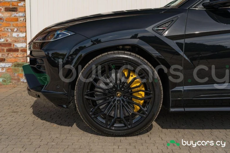 Lamborghini Urus Black