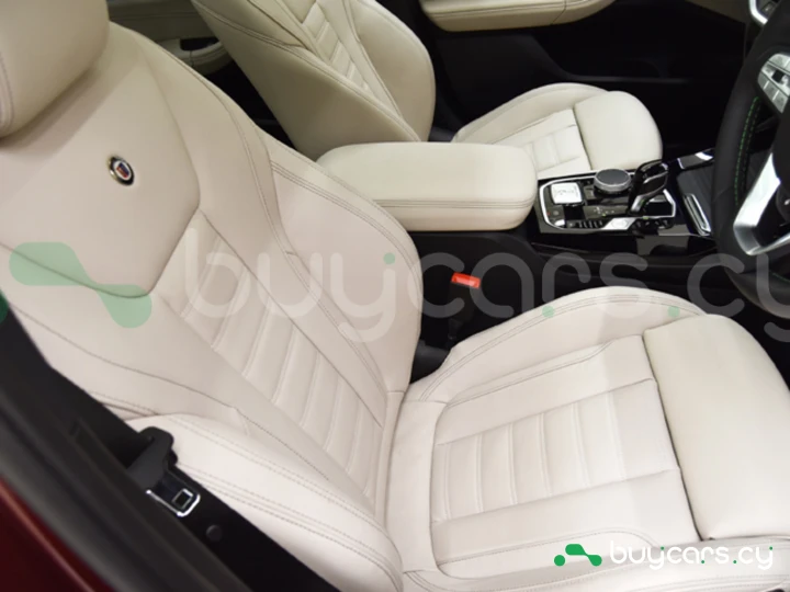 BMW ALPINA XD3 Красный