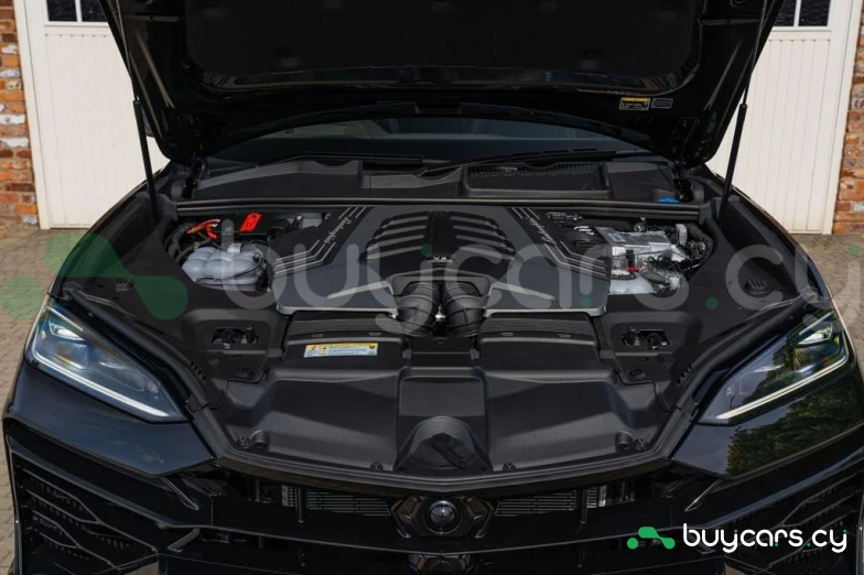 Lamborghini Urus Black