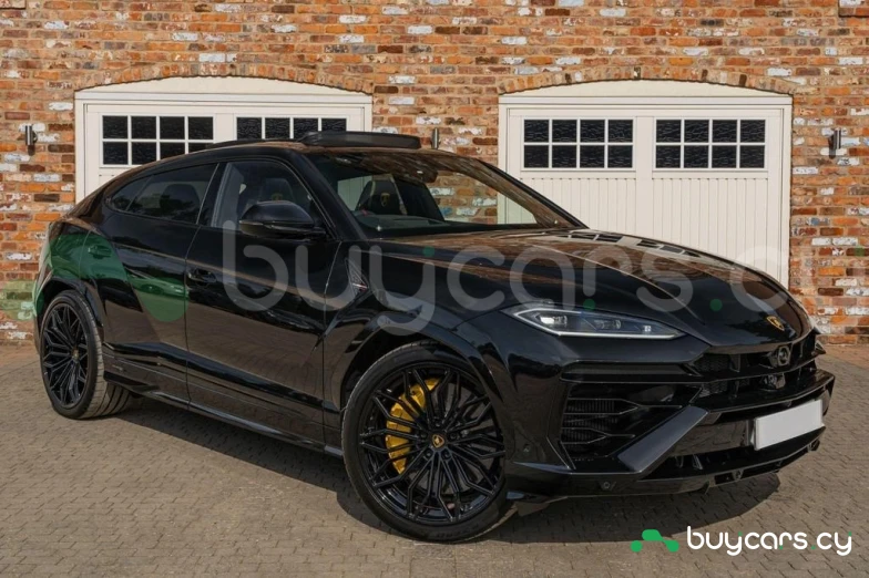 Lamborghini Urus Black