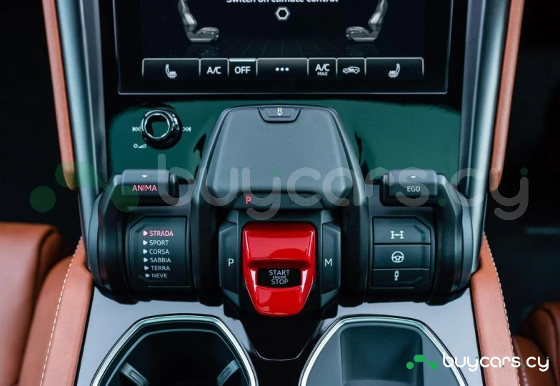 Lamborghini Urus Зеленый