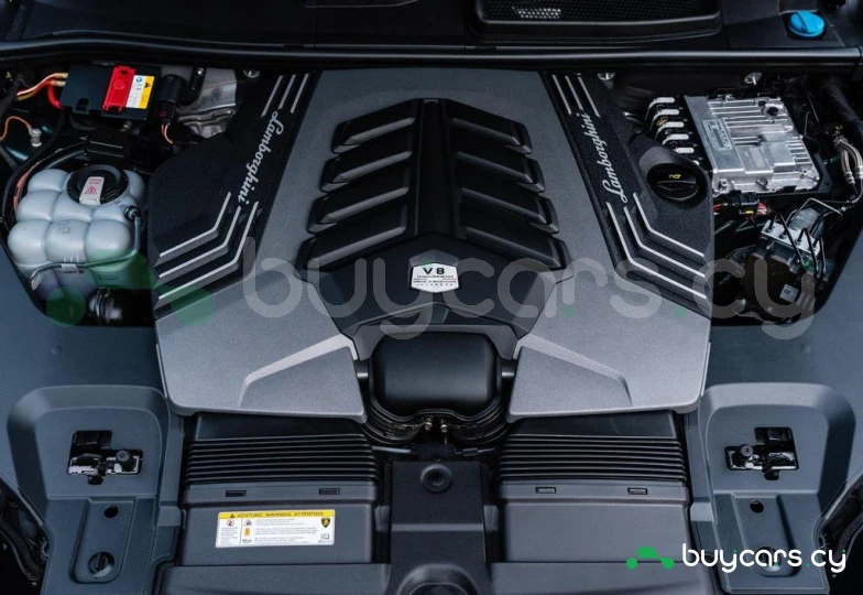 Lamborghini Urus Зеленый