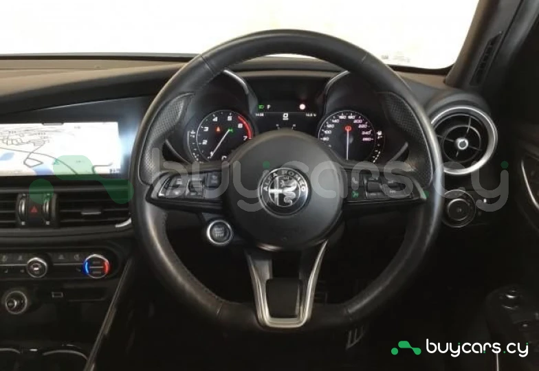 Alfa Romeo Giulia White