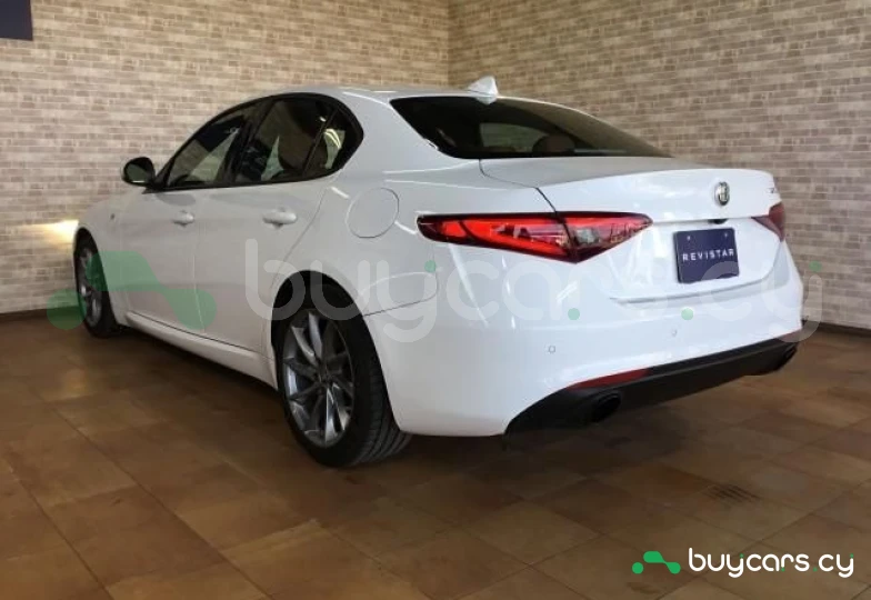 Alfa Romeo Giulia White