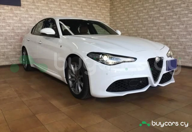 Alfa Romeo Giulia White