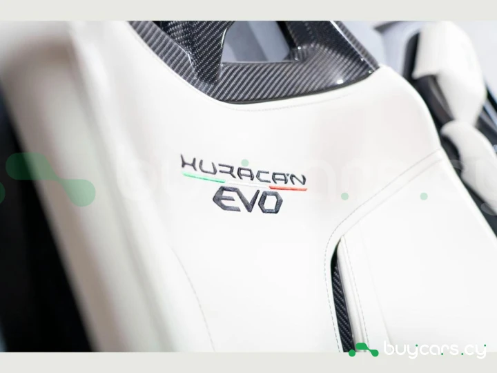 Lamborghini Huracan Red