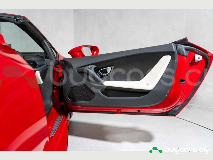 Lamborghini Huracan Red