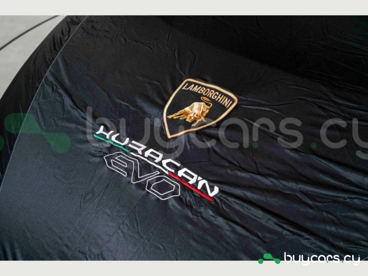 Lamborghini Huracan Red