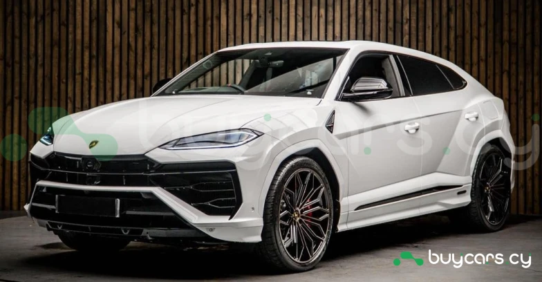 Lamborghini Urus White