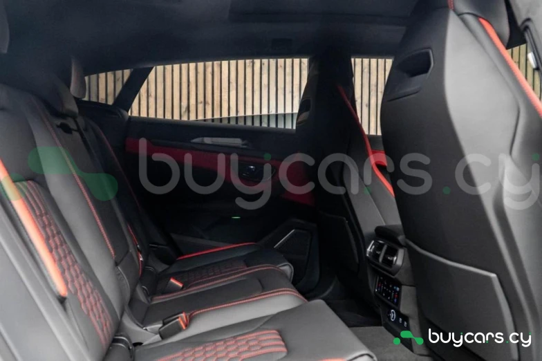 Lamborghini Urus White