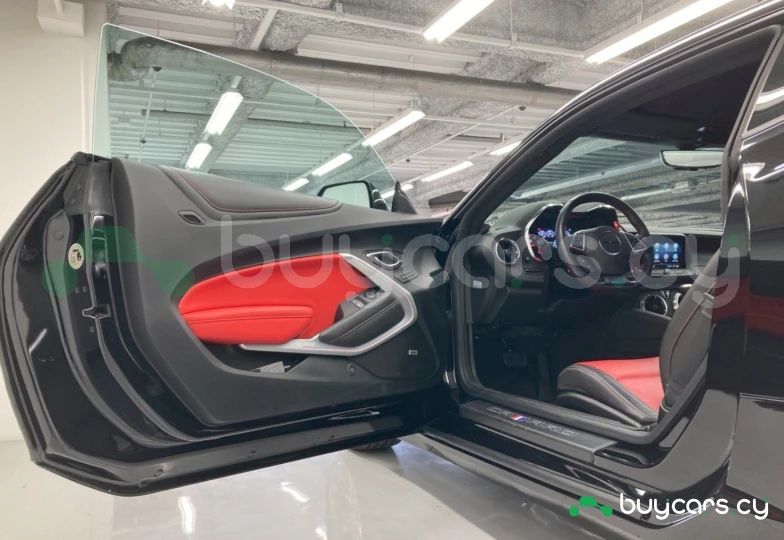 Chevrolet Camaro Black