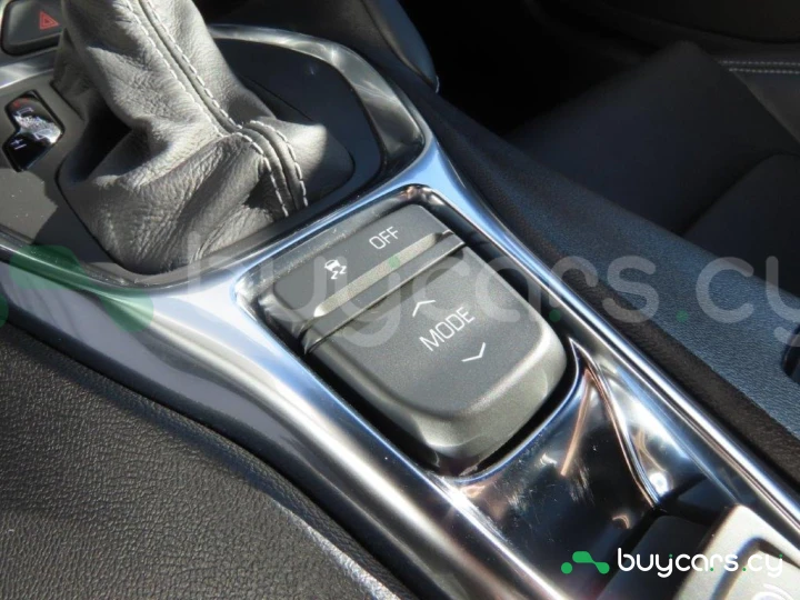 Chevrolet Camaro Red