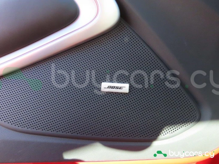 Chevrolet Camaro Red