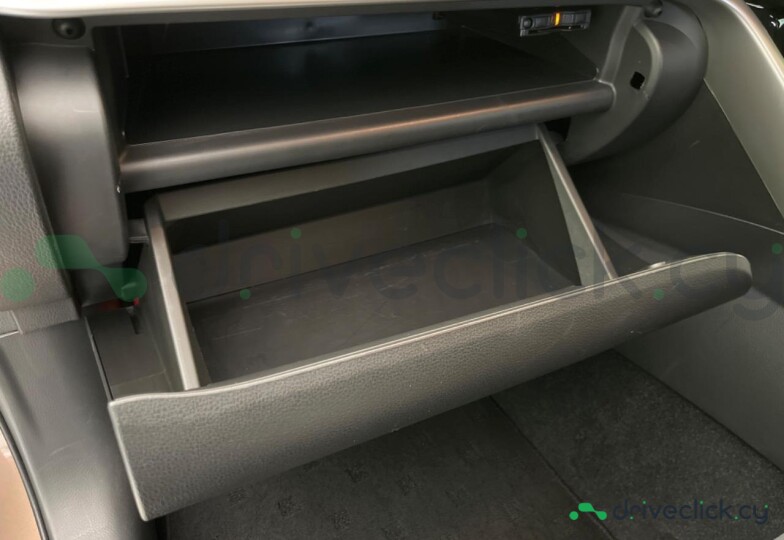 Mitsubishi Eclipse Cross Brown