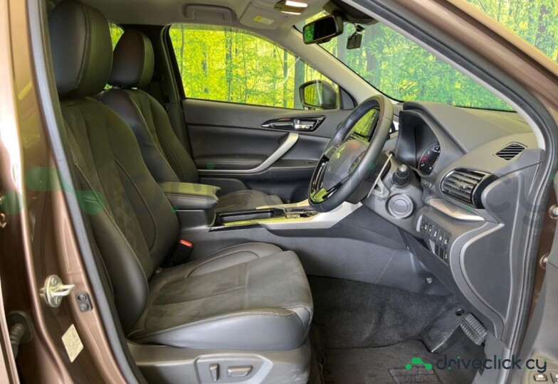 Mitsubishi Eclipse Cross Brown