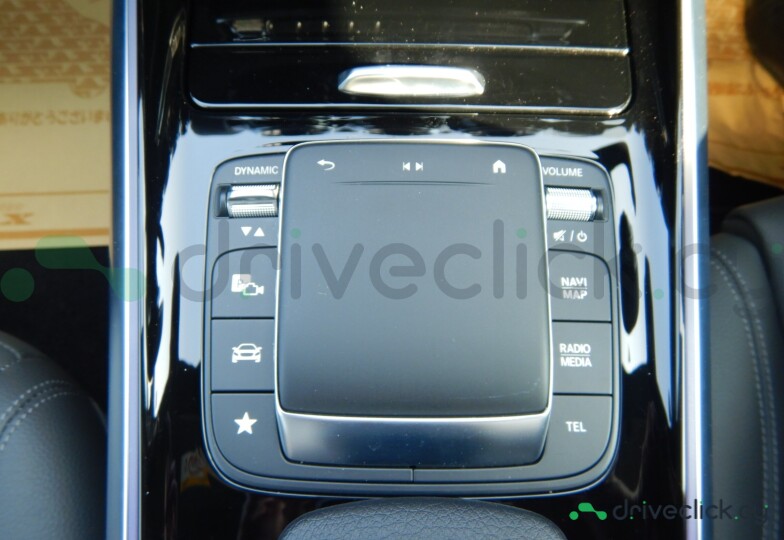 Mercedes EQA Серый