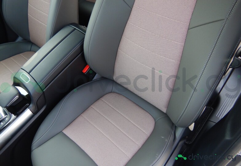 Mercedes EQA Серый