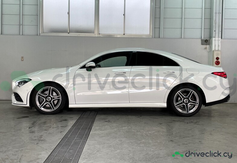 Mercedes CLA-class Белый