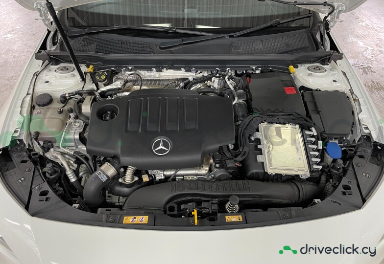 Mercedes CLA-class Белый