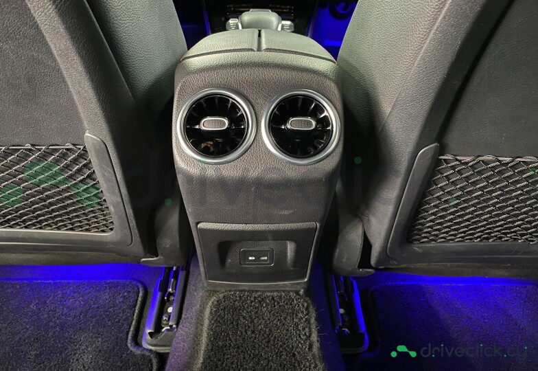 Mercedes CLA-class Белый