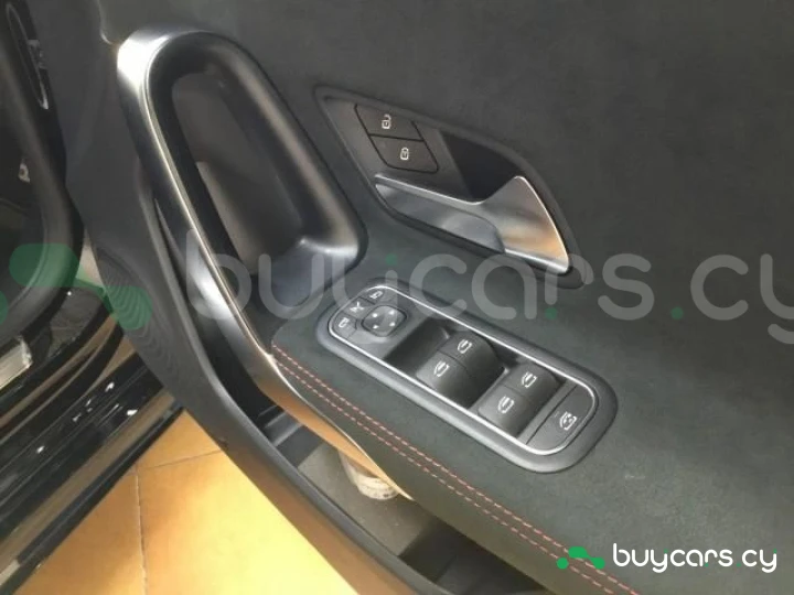 Mercedes CLA-class Черный