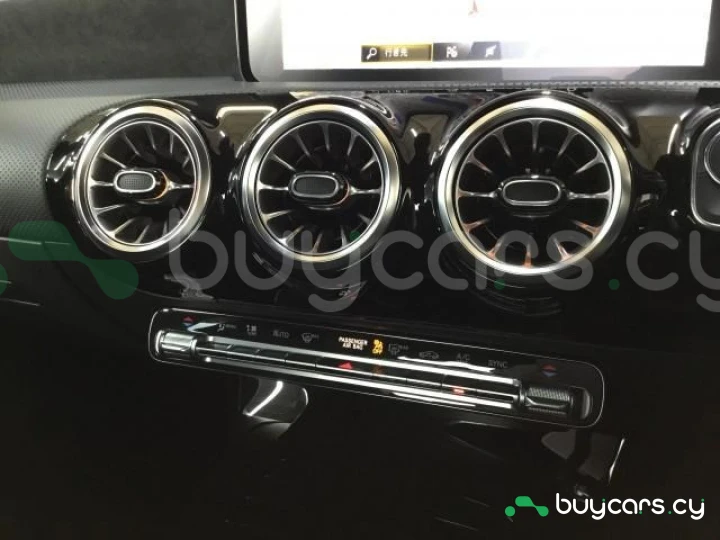 Mercedes CLA-class Черный