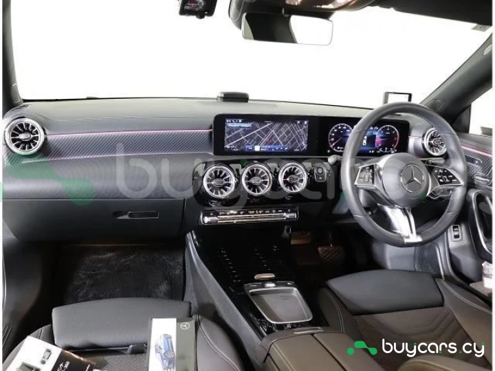 Mercedes CLA-class Белый